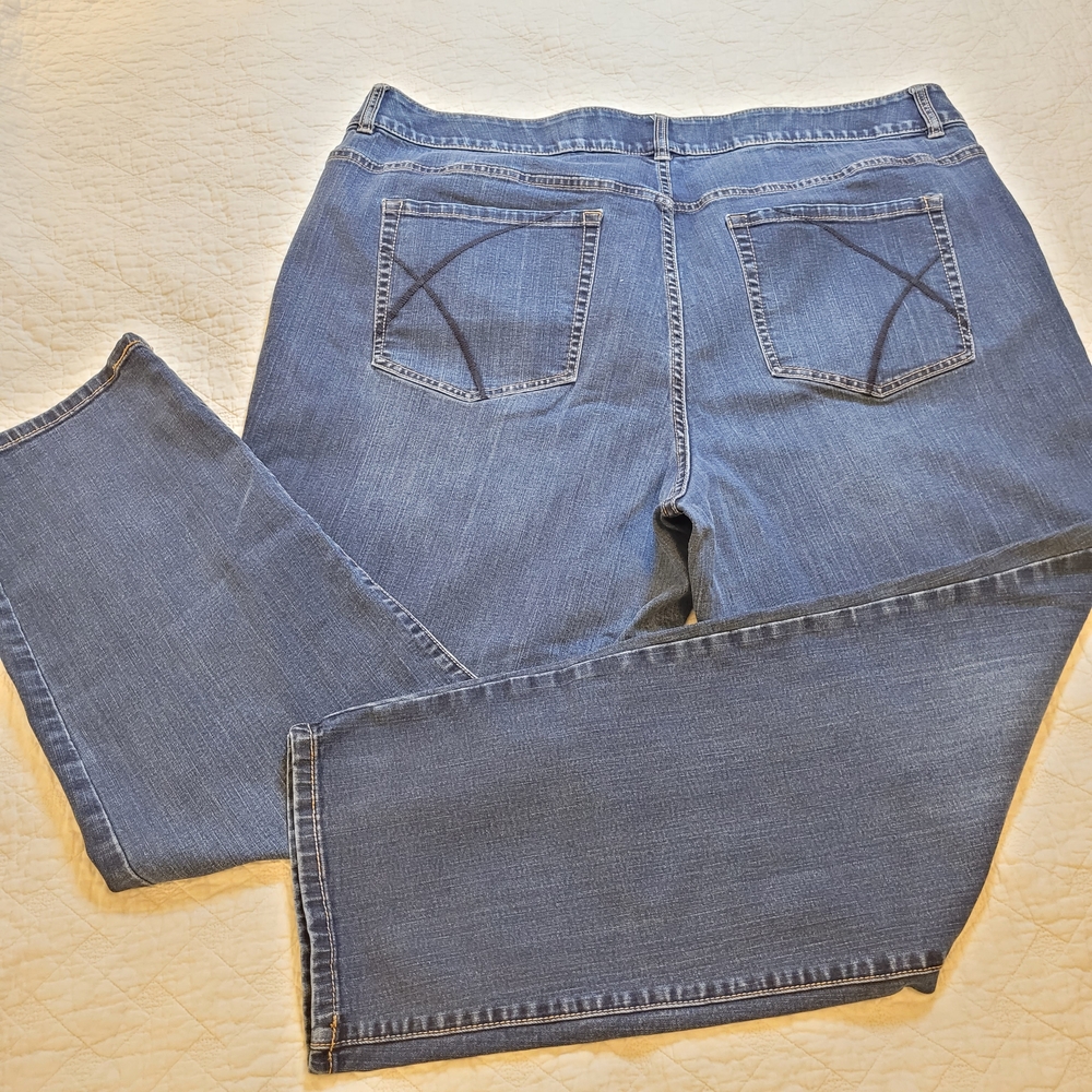 Lane Bryant Tighter Tummy Technology Sz 28Reg High Rise Straight Jeans - Picture 9 of 9